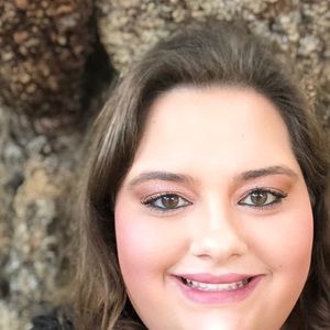 Meet your Posher, Savannah